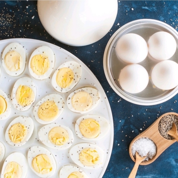 Nordic Ware Microwave Egg Boiler - Picture 3 of 6